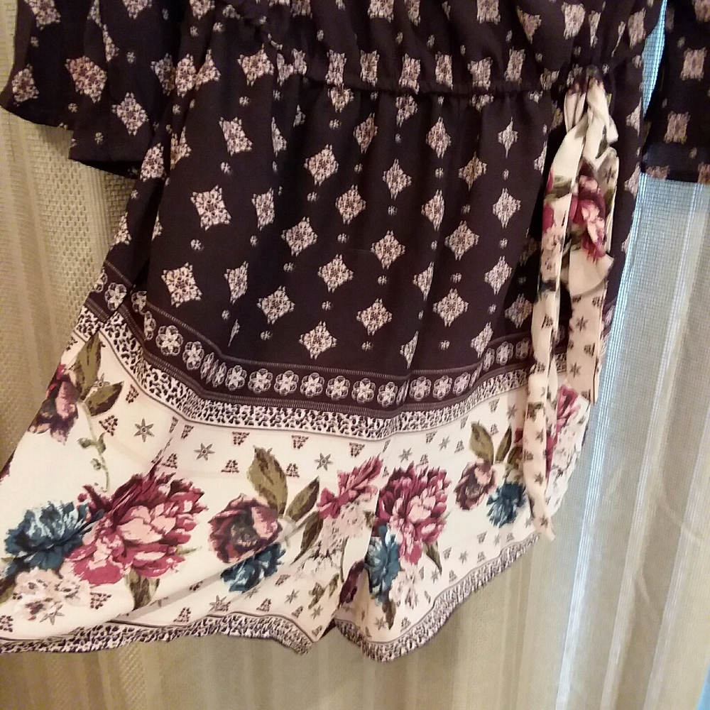 Romper - Picture 5 of 5